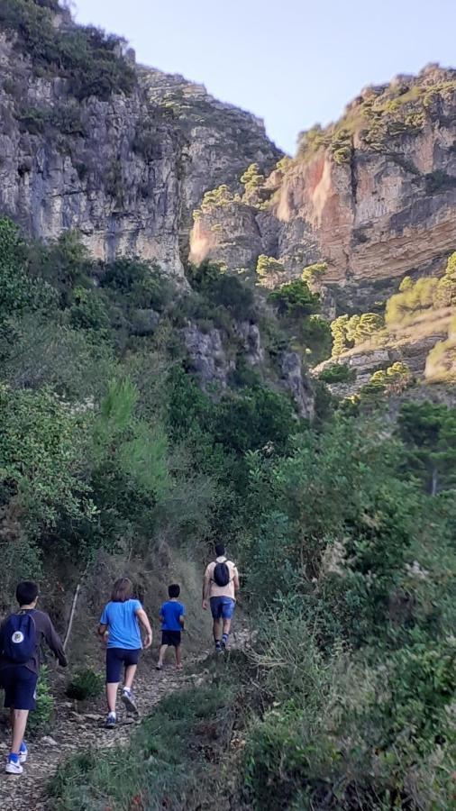 Les Moreres غانديا المظهر الخارجي الصورة